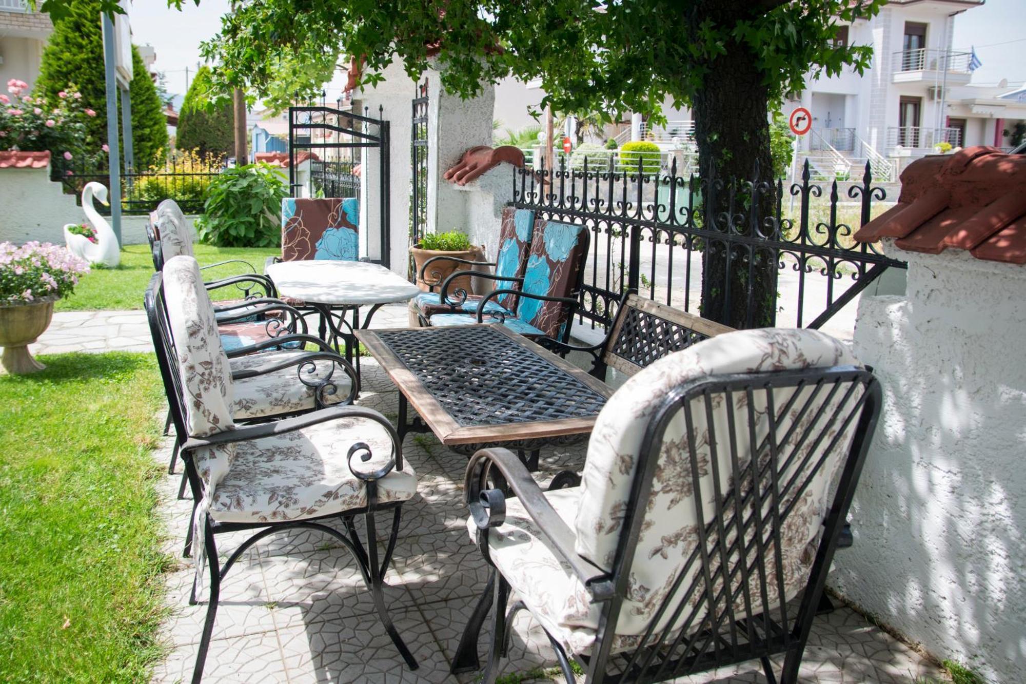 Athanasia Inn Vrasná Exterior foto